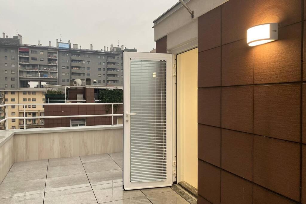 Attico Milano-Bicocca Leilighet Eksteriør bilde